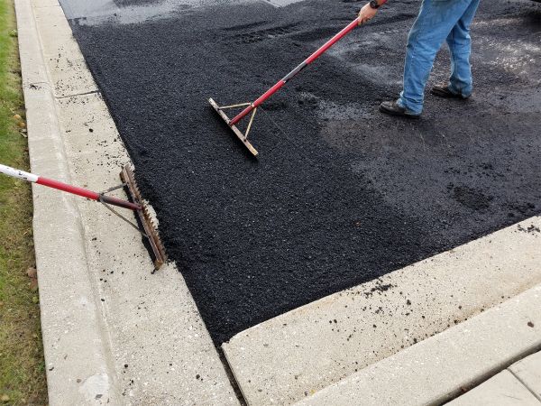 Cost of Asphalt Driveway Service in Little River